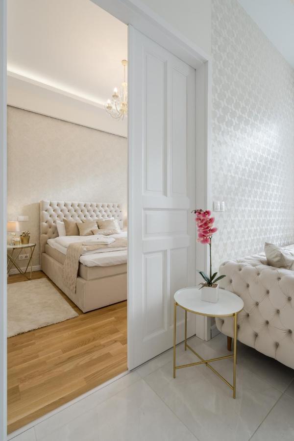 Bpr Etienne Charming Apartment Budapesta Exterior foto
